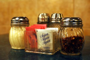 賞味期限切れの調味料がたくさんあると、貧乏になる！