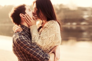 “抱きしめてほしい時”でわかる恋愛染まり度