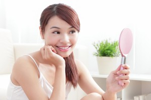 12星座あるある【自分大好き編】獅子座は鏡を見ては自分の姿にうっとり！