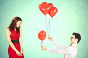血液型あるある【ひとめぼれ編】B型は挙動不審に、O型は猛烈な自分アピール!