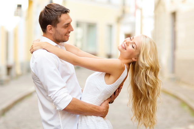 12星座【同窓会の恋】ランキング　懐かしの再会で恋に落ちるのは蟹座×蠍座！