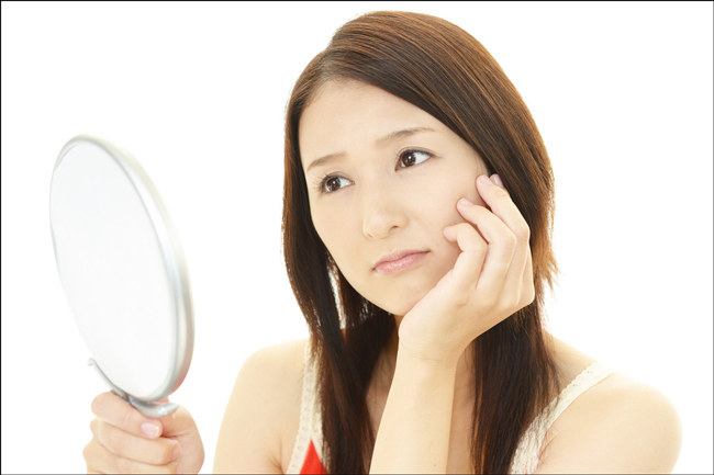 まぶたの重なり具合でわかる恋愛傾向　二重の人は危険な恋が好き!?