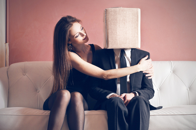 草食男子はこうオトす！　草食男子に効果的な恋愛心理術4つ