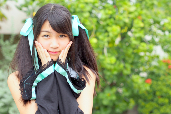 【ダメ恋手相】二次元へ逃避行中!?　 現実の恋から縁遠くなる腐女子になりそうな手相