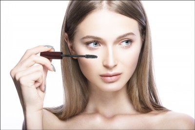 恋愛運アップを狙うなら「まつげ」に注目