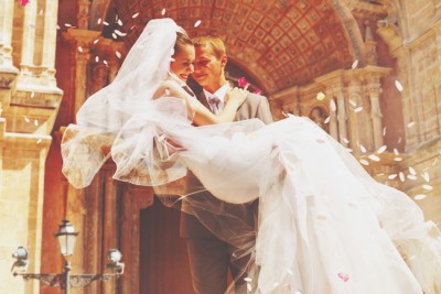 【12星座カップル事典】射手座×天秤座は恋人夫婦！