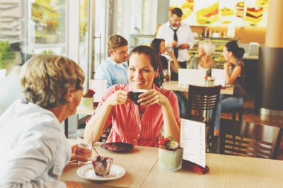 飲食店でどの席を選ぶかでわかる性格診断