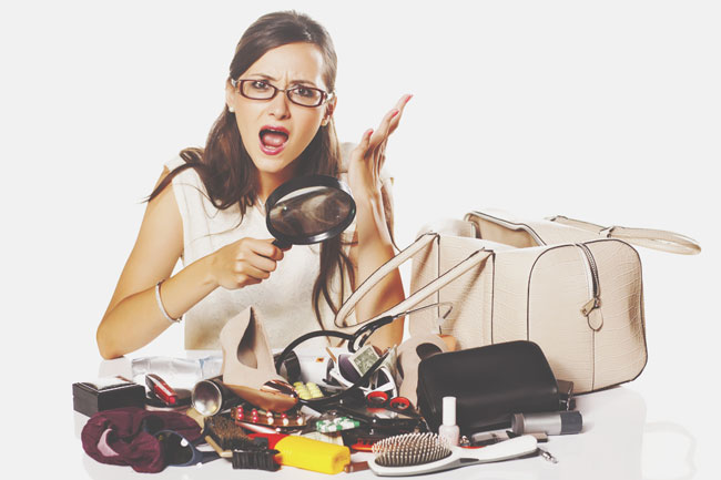 12星座【カバンの中身】あるある　牡牛座は物でいっぱい、何でもかんでも持ち歩きたい！