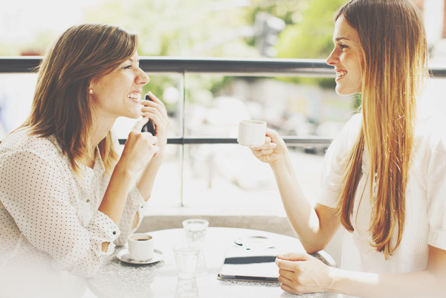 12星座【聞き上手】ランキング　魚座は絶妙な距離感で寄り添う聞き上手！