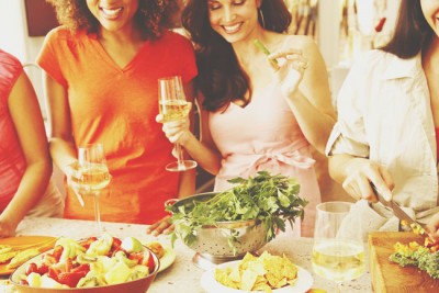 大皿料理を取り分けでわかる、人との付き合いかた