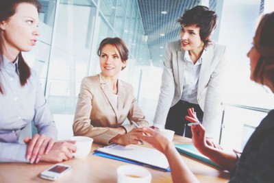 額の形でわかる、職場のお局様との相性