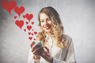 今どきネット恋愛事情　出会いは女性が有利!?　