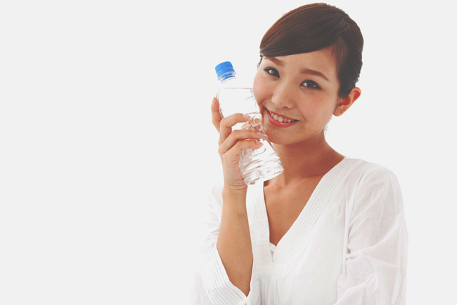 ペットボトルで恋占い！　キャップの数字で占うオススメ恋愛アクション