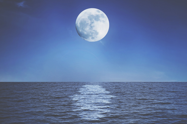 7月31日は水瓶座の満月　古い思い込みを手放して、自由な未来を手に入れよう！