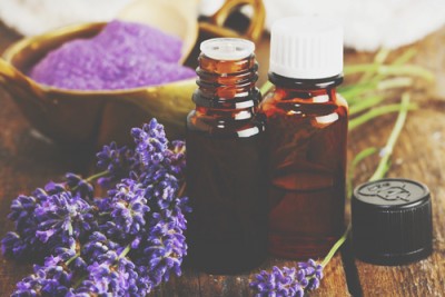 暑くて寝苦しい夜に効く安眠アロマレシピ