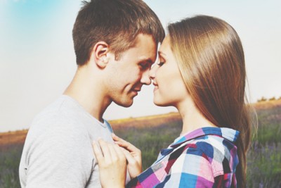 12星座【恋は盲目】ランキング　魚座は何もかも好きな人に捧げます！