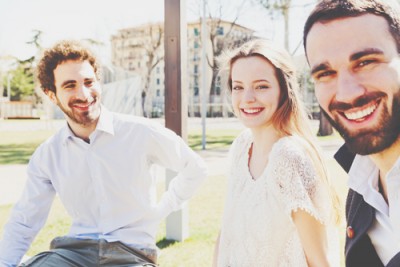 12星座【友達キャラ女子】ランキング　水瓶座はサバサバすぎて！