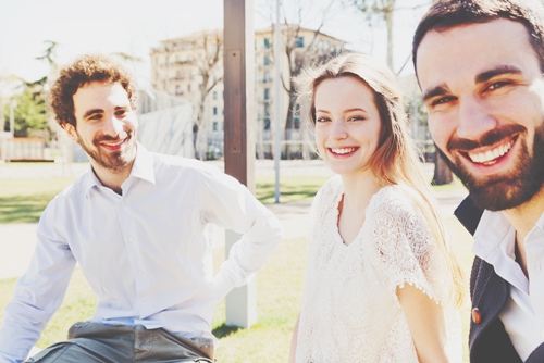 12星座【友達キャラ女子】ランキング　水瓶座はサバサバすぎて女として意識されない