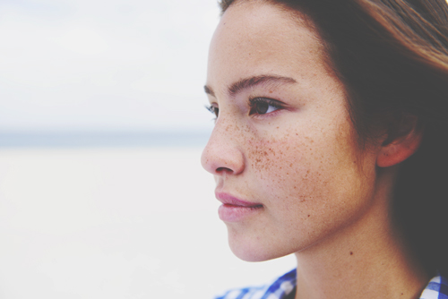 【言霊占い】名前の1文字目が「い」の人は意志が強い、「ひ」の人は前向き！