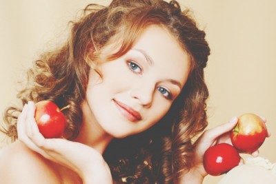 【心理テスト】りんごスイーツでわかる、彼にされてうれしいこと