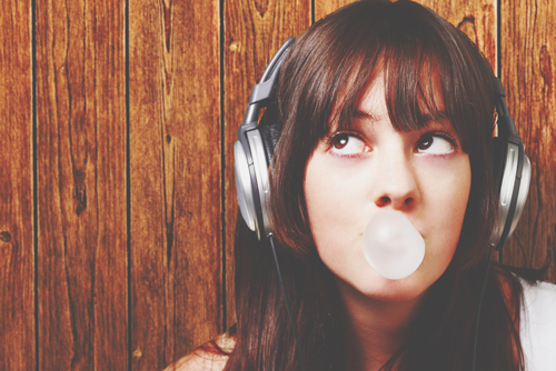 【心理テスト】いつもと違う曲を聴くなら？　答えでわかる「そそられ男子」タイプ