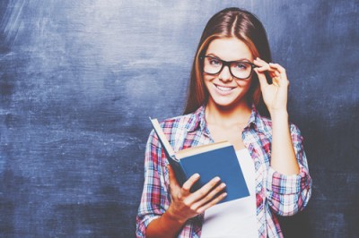 親指と人差し指の角度でわかる用心深さ