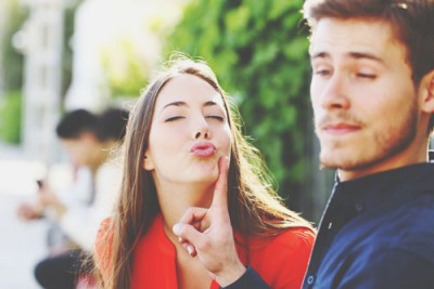 【心理テスト】浮気の原因でわかる、あなたが女として意識されない理由