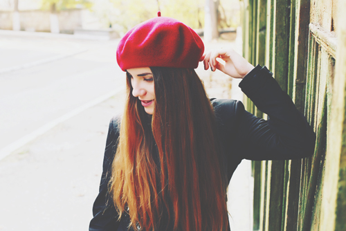 12星座別【2015年秋・ラッキーファッション】牡羊座は赤のベレー帽！