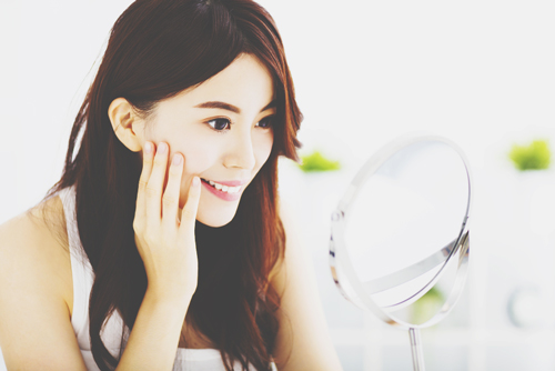 ツヤ肌が教える幸運のサイン　目の下が輝いている人は素晴らしい出会いが訪れる！