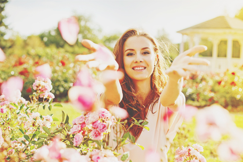 12星座【恋の春一番】ランキング　獅子座は風に吹かれてずっきゅん一目惚れ!!