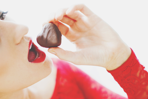 恋に落ちる相手がわかる【チョコ男子占い】板チョコ男子、トリュフ男子……誰が好き？