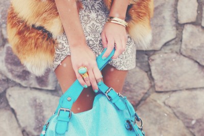 【2月のカラータロット】ラッキーカラーは「水色」！