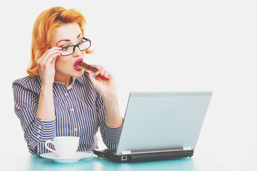 【心理テスト】仕事中、ついやってしまうことでわかる試練と向き合った時の行動