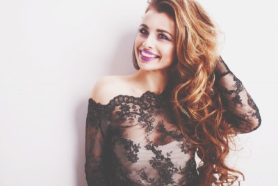 【モテ恋手相】感情線が乱れている人はセクシーな魅力満点！