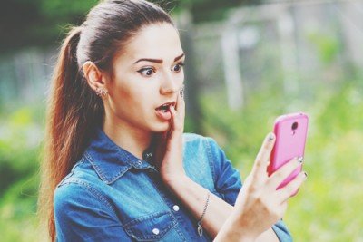 【心理テスト】SNSで元カレを発見、対応でわかる心の広さ