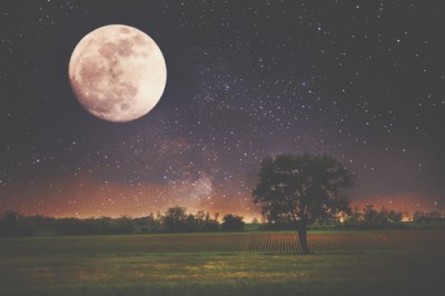 5/22は射手座のウエサク満月　恐れを手放そう！