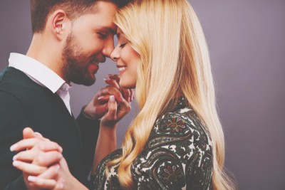 12星座【アモーレ女子】ランキング　魚座は男性に深く愛される