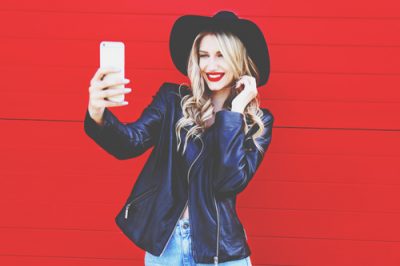 12星座【SNSで恋をつかめる】ランキング　天秤座は演出が得意！