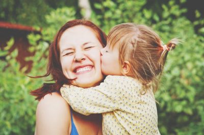 12星座【子どもに好かれる】ランキング　射手座は激甘！