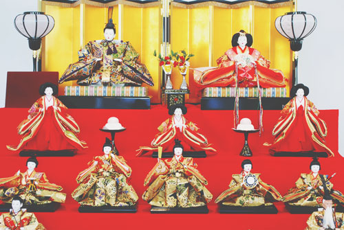 【心理テスト】ひな人形で足りないものが……答えでわかるあなたが今、変えたいこと