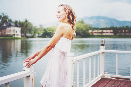 【4月の開運方位】ラッキー方位は「北」、海辺や湖畔など水のある場所へでかけよう！