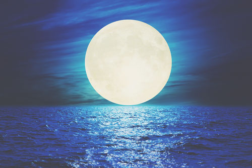 4月11日は天秤座の満月　人間関係の悩みを手放して、自分らしい生き方をみつけよう！