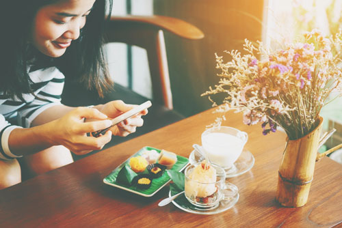 休み中、SNSに投稿した写真でわかる休みボケ解消法　料理写真の人は運動をしよう！