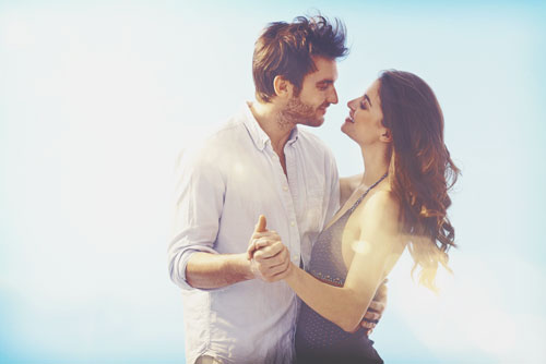 【心理テスト】普段使いの化粧ポーチでわかる、あなたを幸せにする王子様