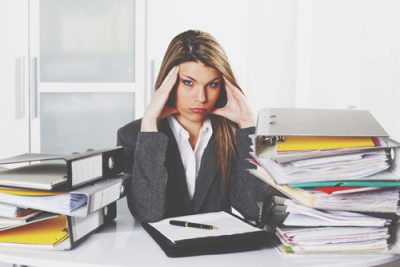 仕事の不満がわかる【心理テスト】手に持っている風船はどうなる？