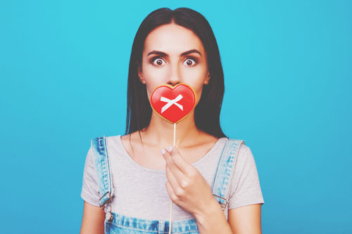 12星座【浮気バレバレ】ランキング　蠍座は罪悪感に耐えかねて自白しちゃう!?