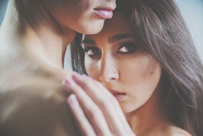 【禁断の恋占い】あなたがハマる危険な恋とは？