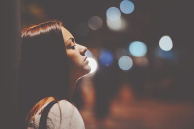 【心理テスト】夜中に行きたい場所でわかる追い込まれたときの行動