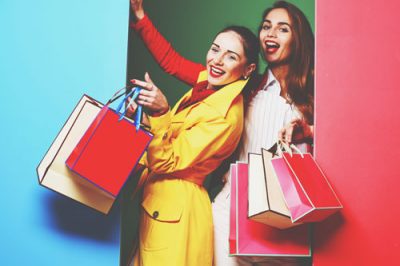 【心理テスト】秋物を買うときのこだわりでわかる、友達から思われているあなたの印象