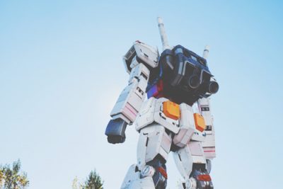 深読みしすぎで疲れちゃう？　ガンダム芸人・若井おさむの悩み相談